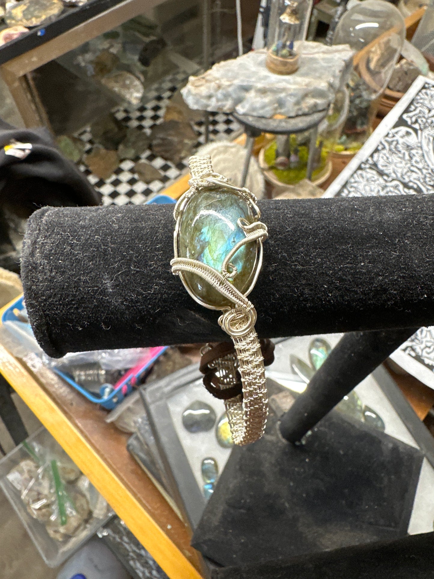 Handcrafted Labradorite Wire-Wrapped Bracelet